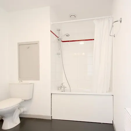 Aparthotel Suiteasy Albert Thomas *