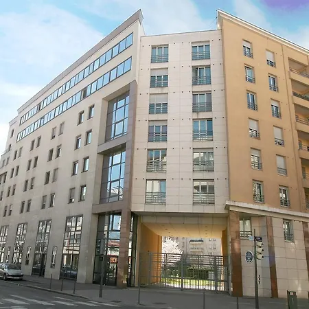 Suiteasy Albert Thomas Aparthotel *