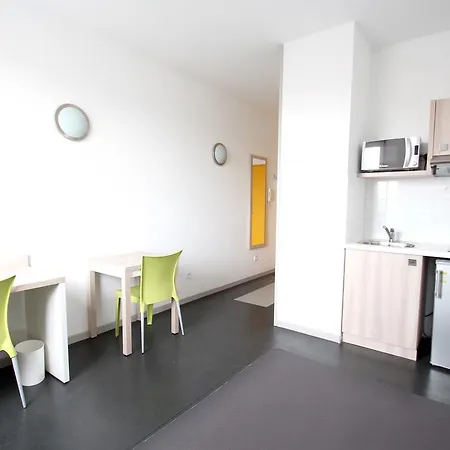 Aparthotel Suiteasy Albert Thomas Lyon